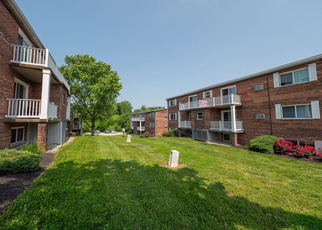 2600 Peoples Ct - Photo 5 of 26