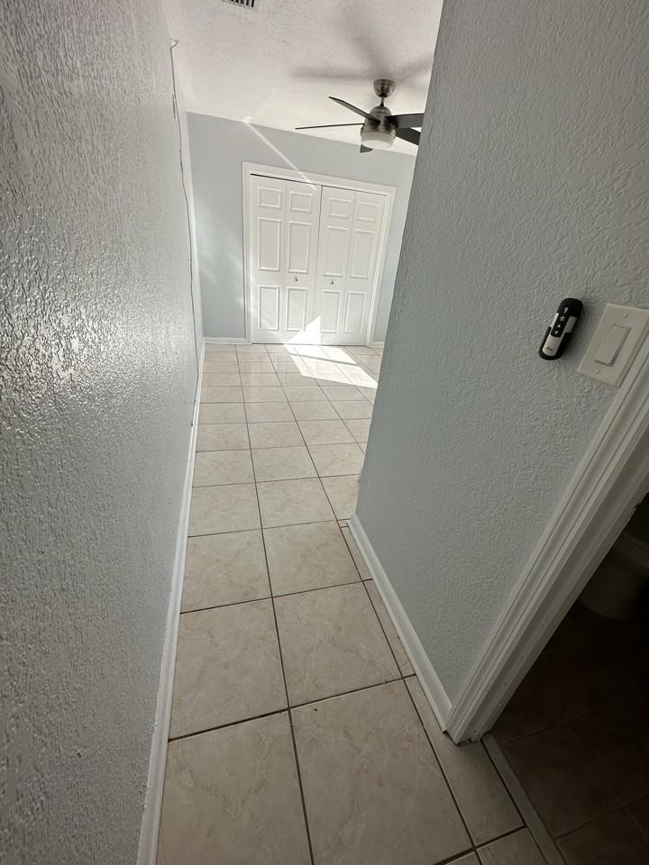 5074 E 1st Ave #SIDE - Photo 5 of 10