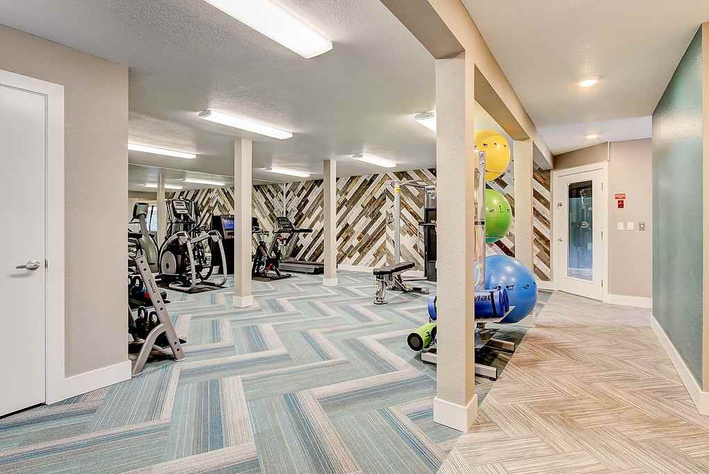 Emerald Ridge - Photo 4 of 49