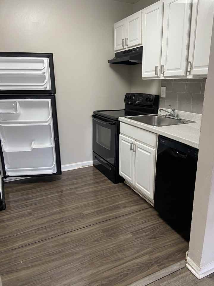 13443 Millwood Dr #3 - Photo 6 of 7