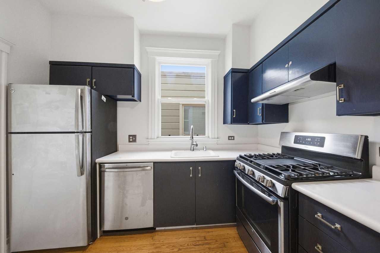 2211 California St #1 - Photo 2 of 16