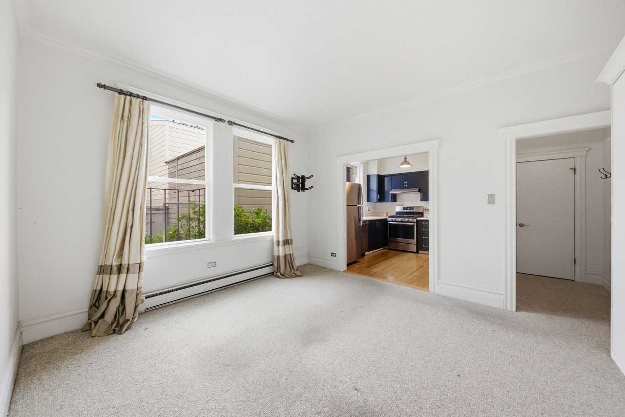 2211 California St #1 - Photo 6 of 16