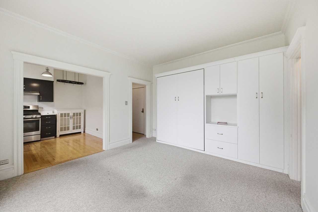 2211 California St #1 - Photo 7 of 16