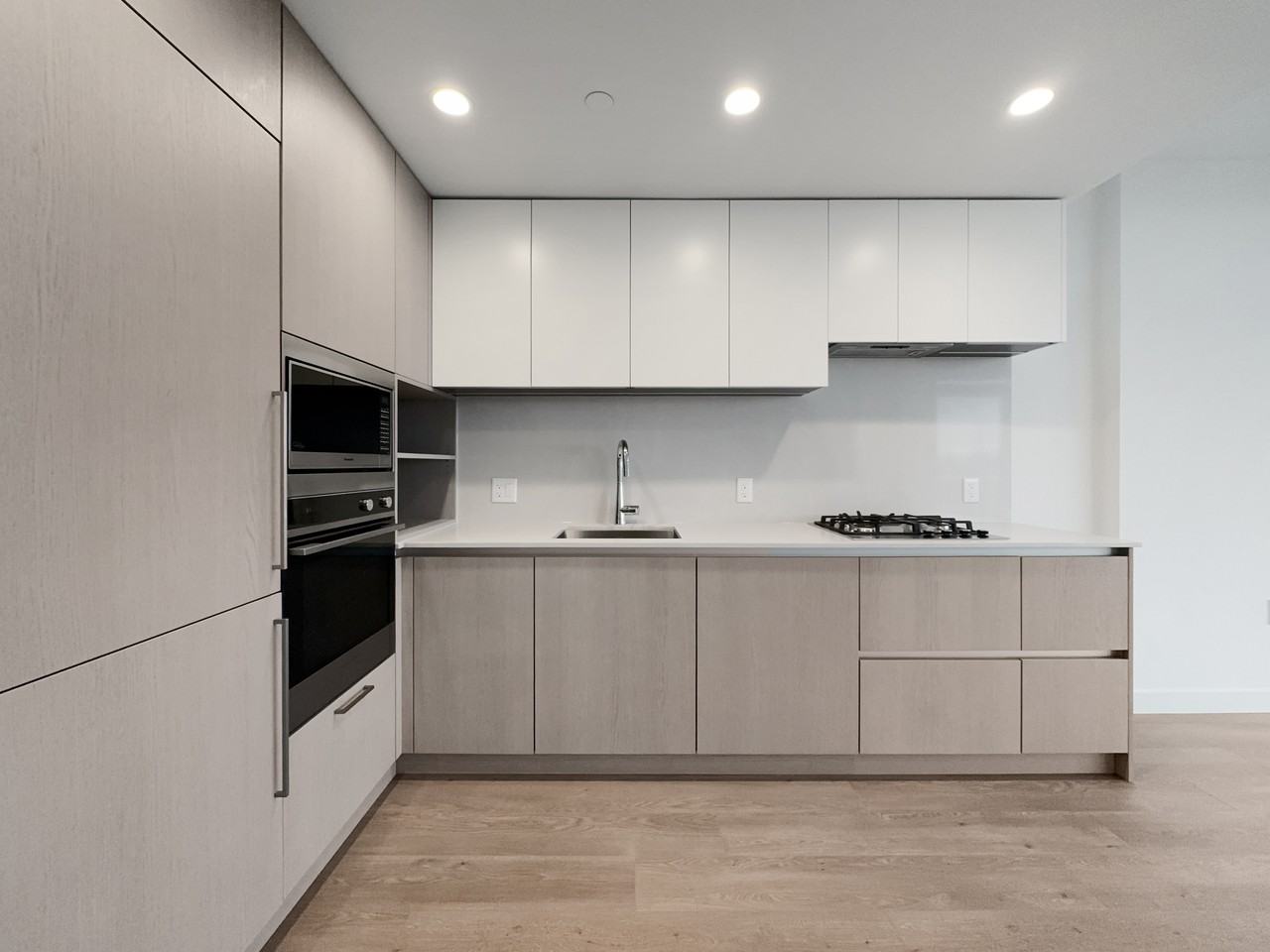 5685 Halley Avenue - Photo 2 of 24