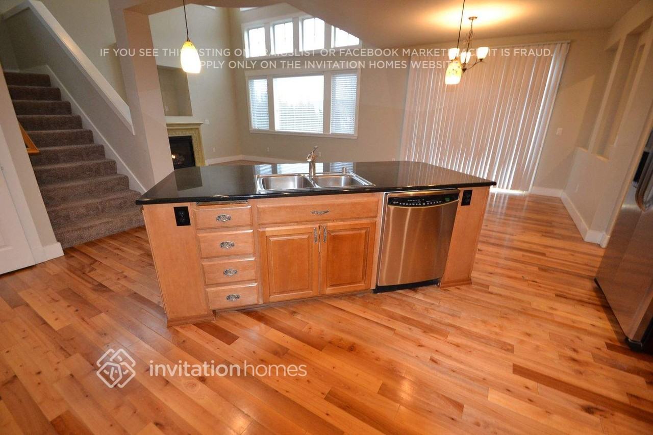 17003 135th Ave E - Photo 3 of 11