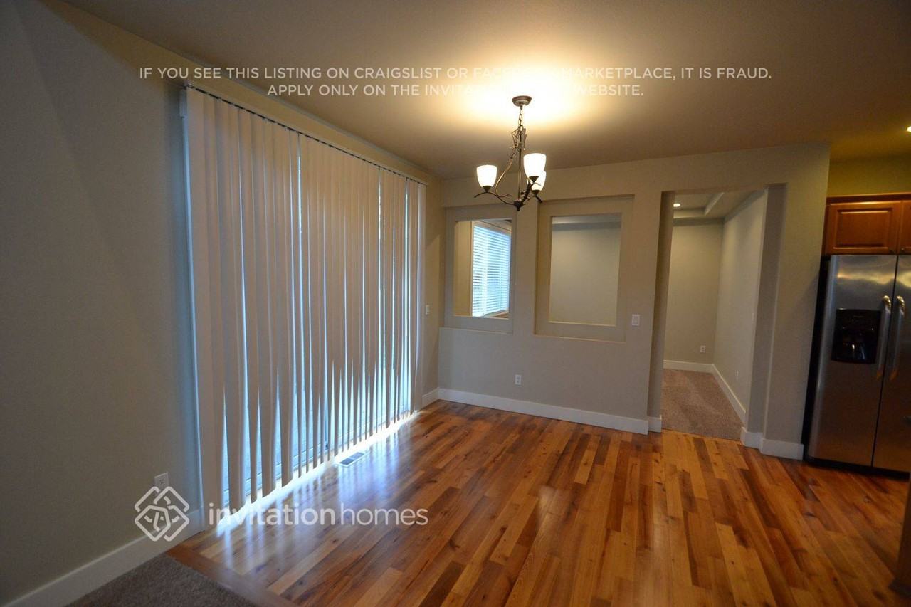 17003 135th Ave E - Photo 4 of 11