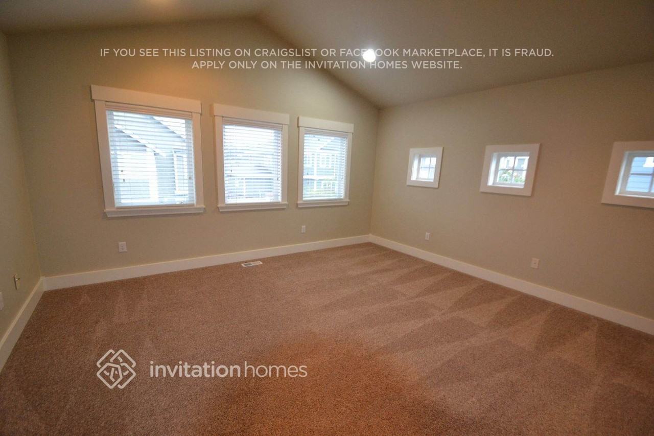 17003 135th Ave E - Photo 7 of 11