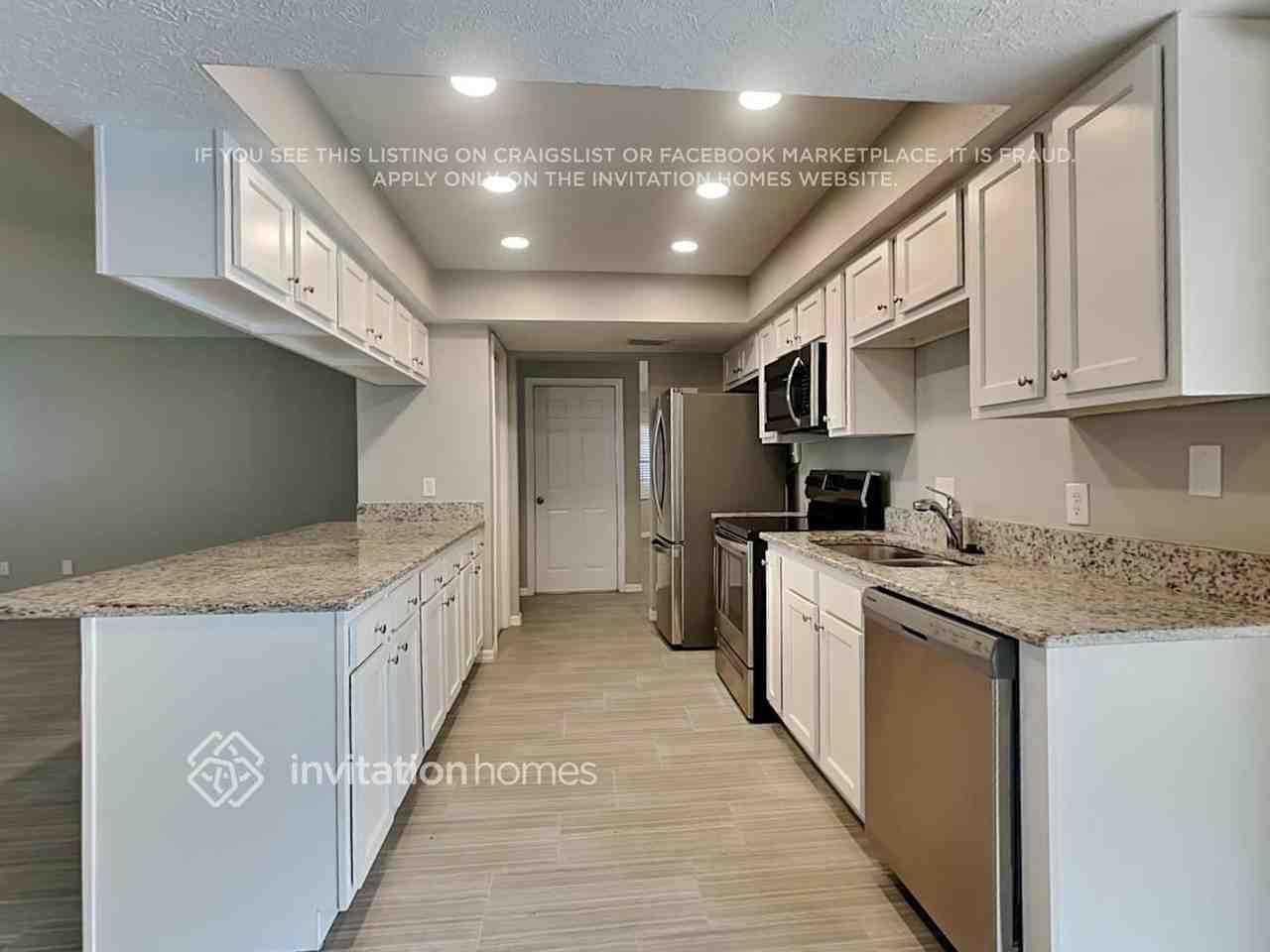 3909 Turnbury St - Photo 5 of 21