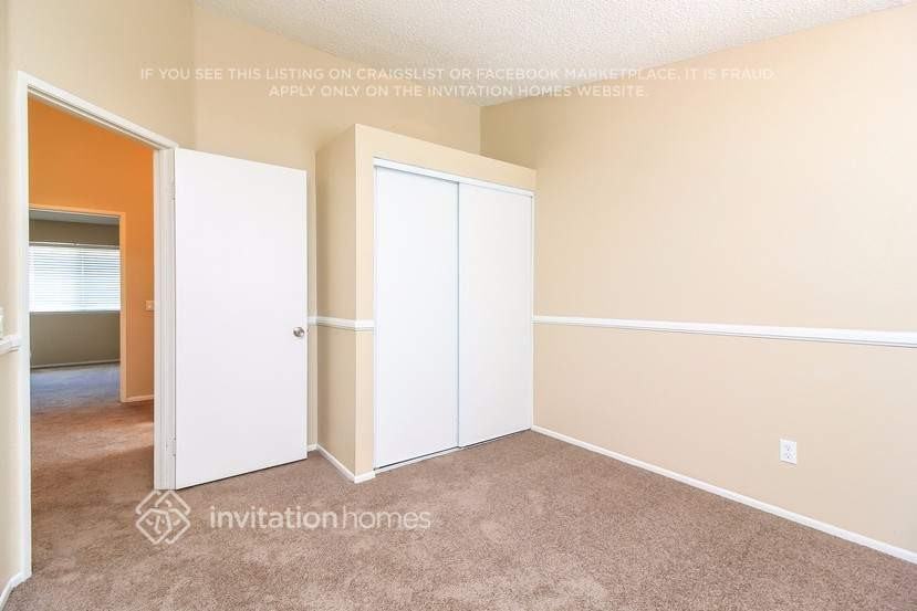 11671 Oak Knoll Ct - Photo 3 of 11