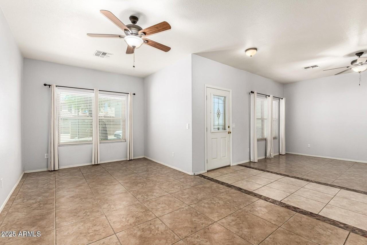 3149 S Sierra Hts - Photo 6 of 43