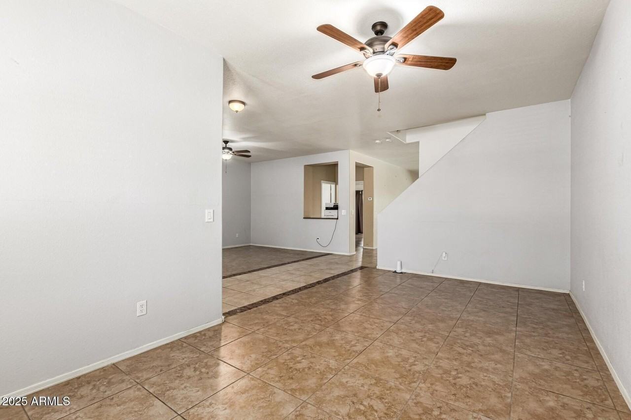 3149 S Sierra Hts - Photo 7 of 43