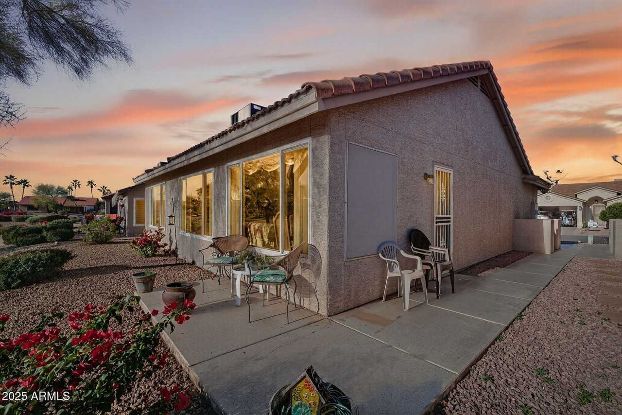 1831 E Lindrick Dr - Photo 4 of 50