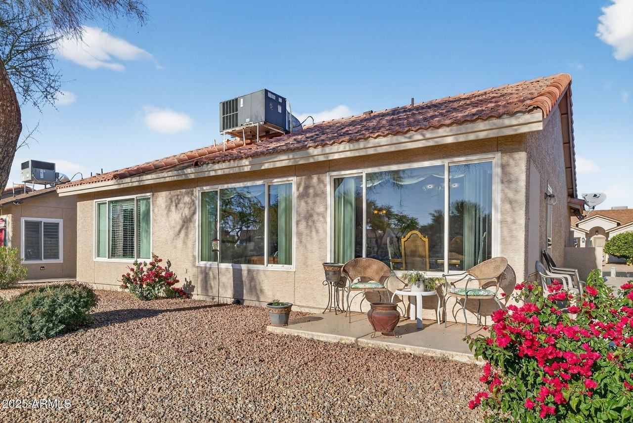 1831 E Lindrick Dr - Photo 6 of 50