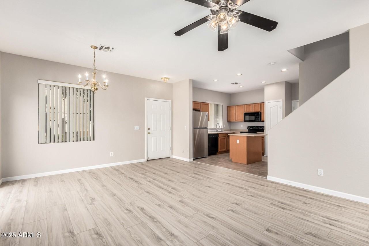 7503 S 14th St - Photo 4 of 30