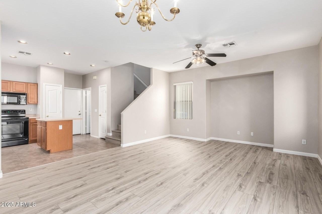 7503 S 14th St - Photo 6 of 30