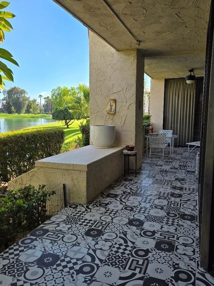 910 Island Dr Apt 113 #113 - Photo 3 of 40