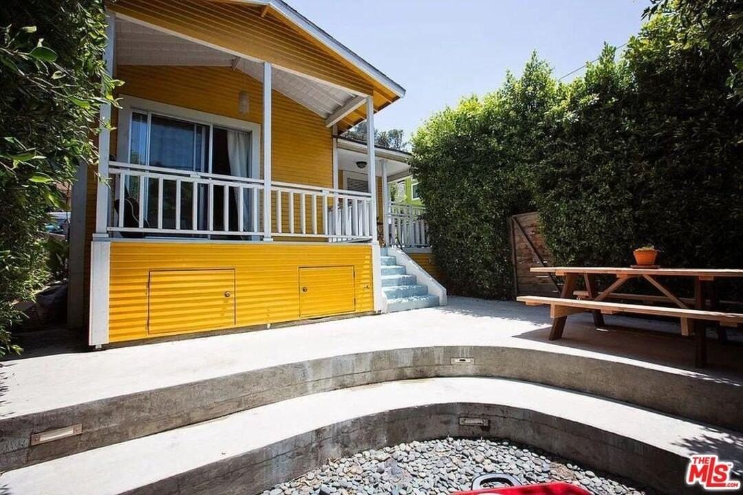 2232 Allesandro St - Photo 3 of 22