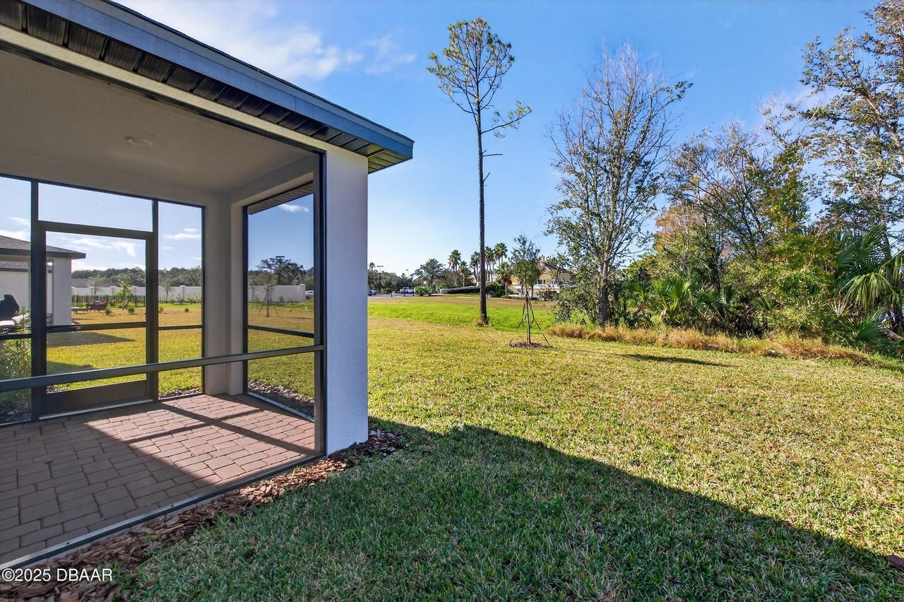 284 Links Terrace Blvd - Photo 7 of 48