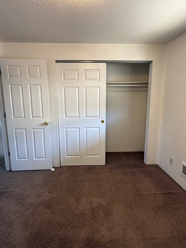 577 W Berdine St #C - Photo 6 of 9