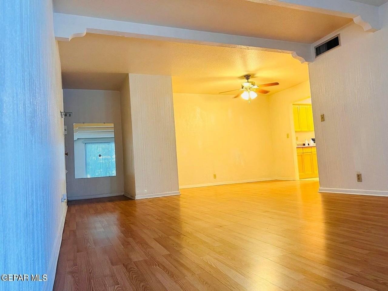 252 Shadow Mountain Dr Unit 12 #12 - Photo 6 of 44