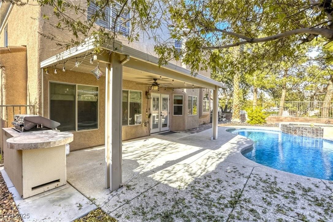 756 Ezzat St - Photo 6 of 43