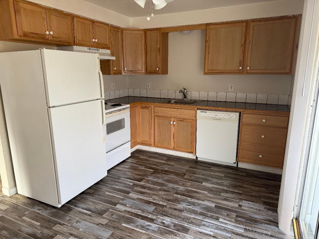 3148 W Harvard Ave #C - Photo 2 of 5