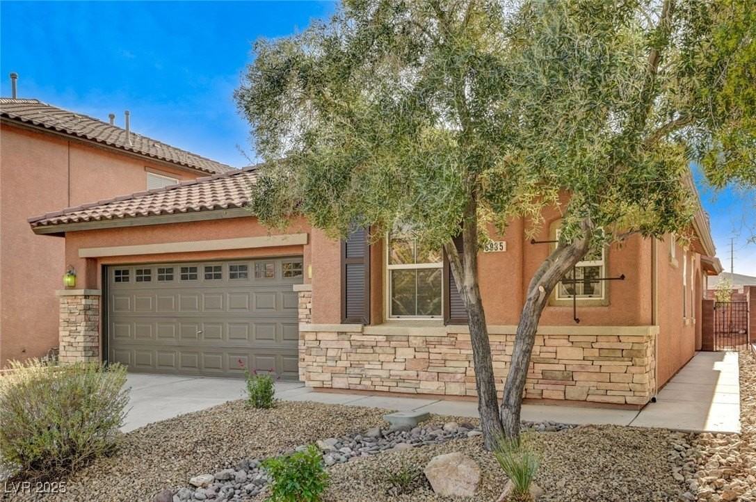 6935 Galeria Posada Ave - Photo 3 of 48