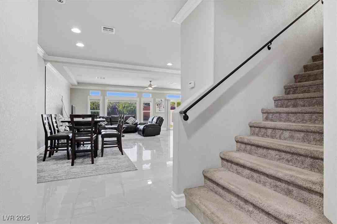 9647 Stoney Mesa Ct - Photo 3 of 29