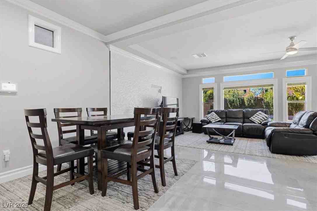 9647 Stoney Mesa Ct - Photo 5 of 29