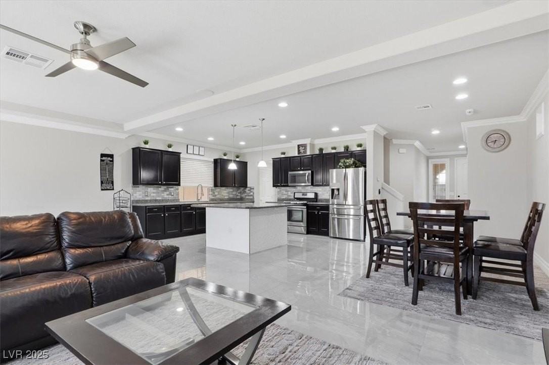 9647 Stoney Mesa Ct - Photo 6 of 29