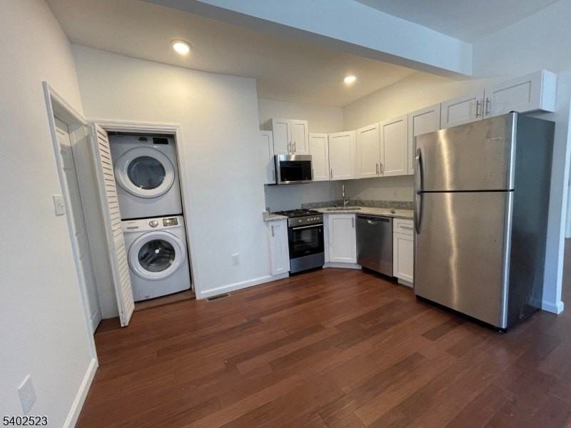 76 Chestnut St #1 - Photo 4 of 10