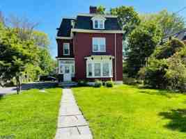 featured image of 24 Lexington Ave #1