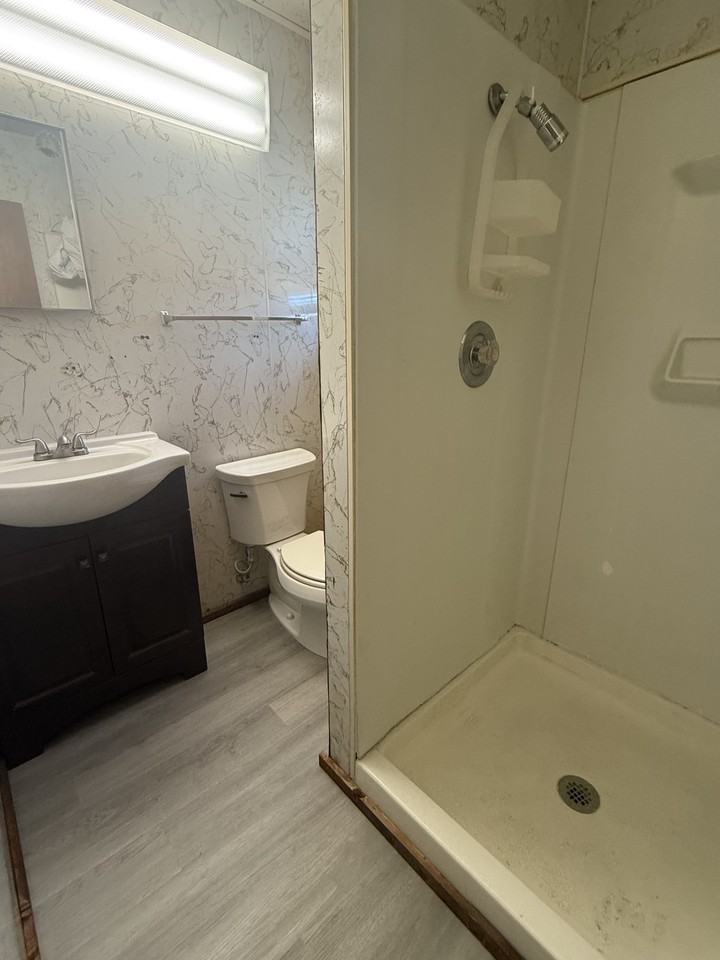 1230 E 6th Ave #1 - Photo 4 of 12