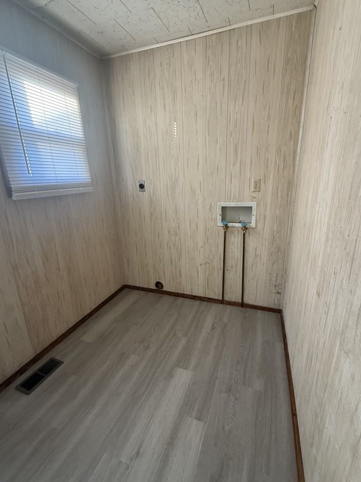 1230 E 6th Ave #1 - Photo 5 of 12