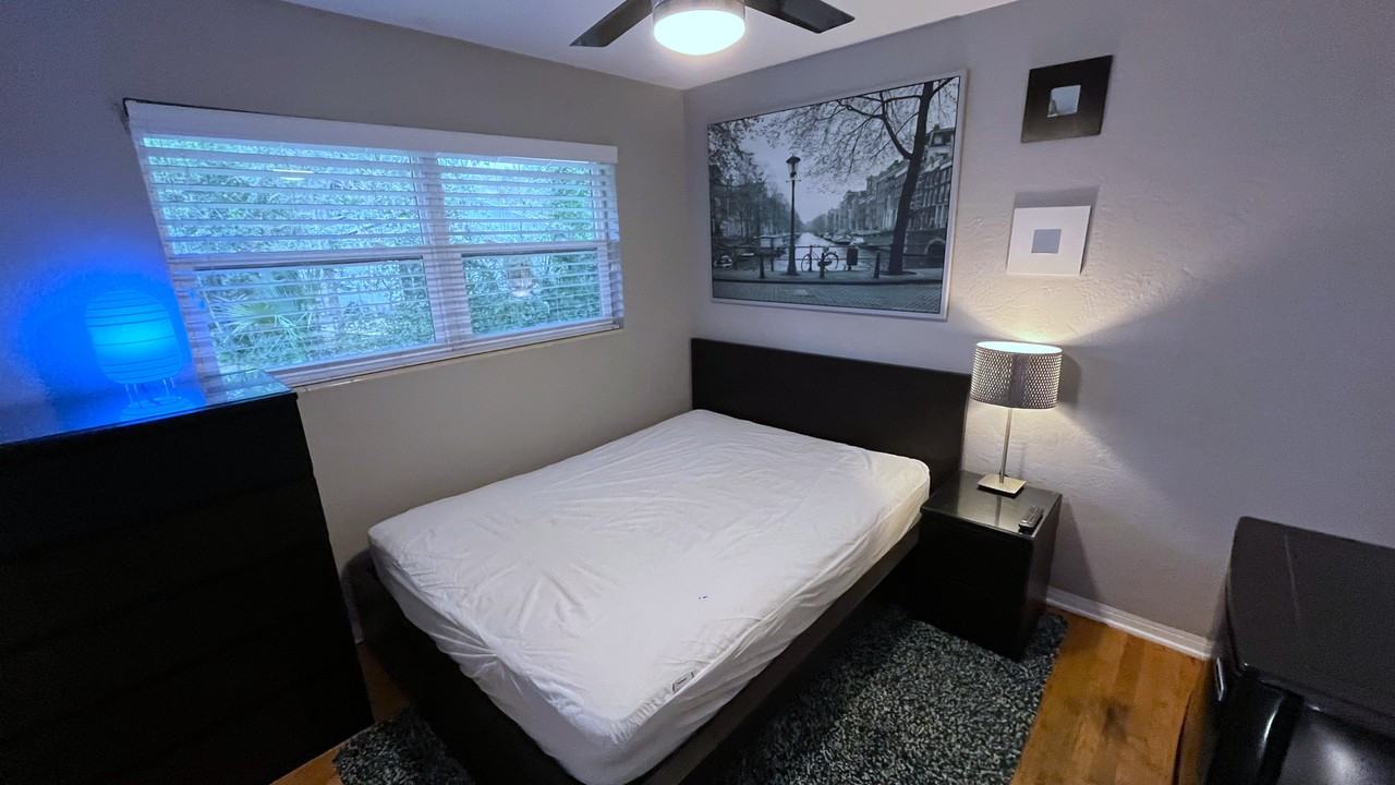 236 North Keech StreetApt H - Photo 7 of 24