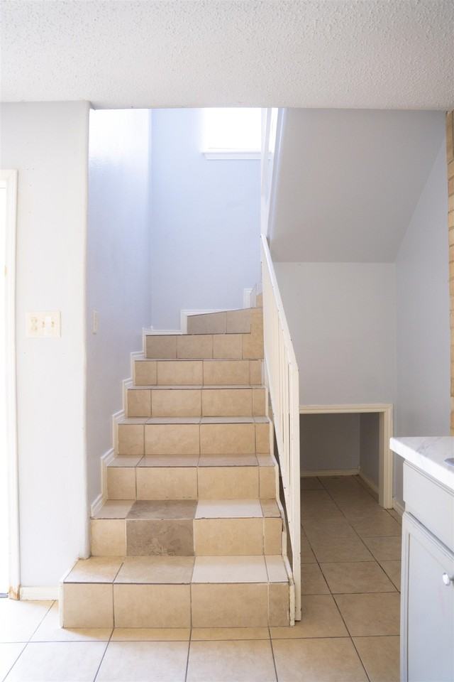 311 Soria Dr - Photo 6 of 18