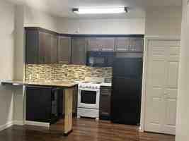 featured image of 412 E 38th St