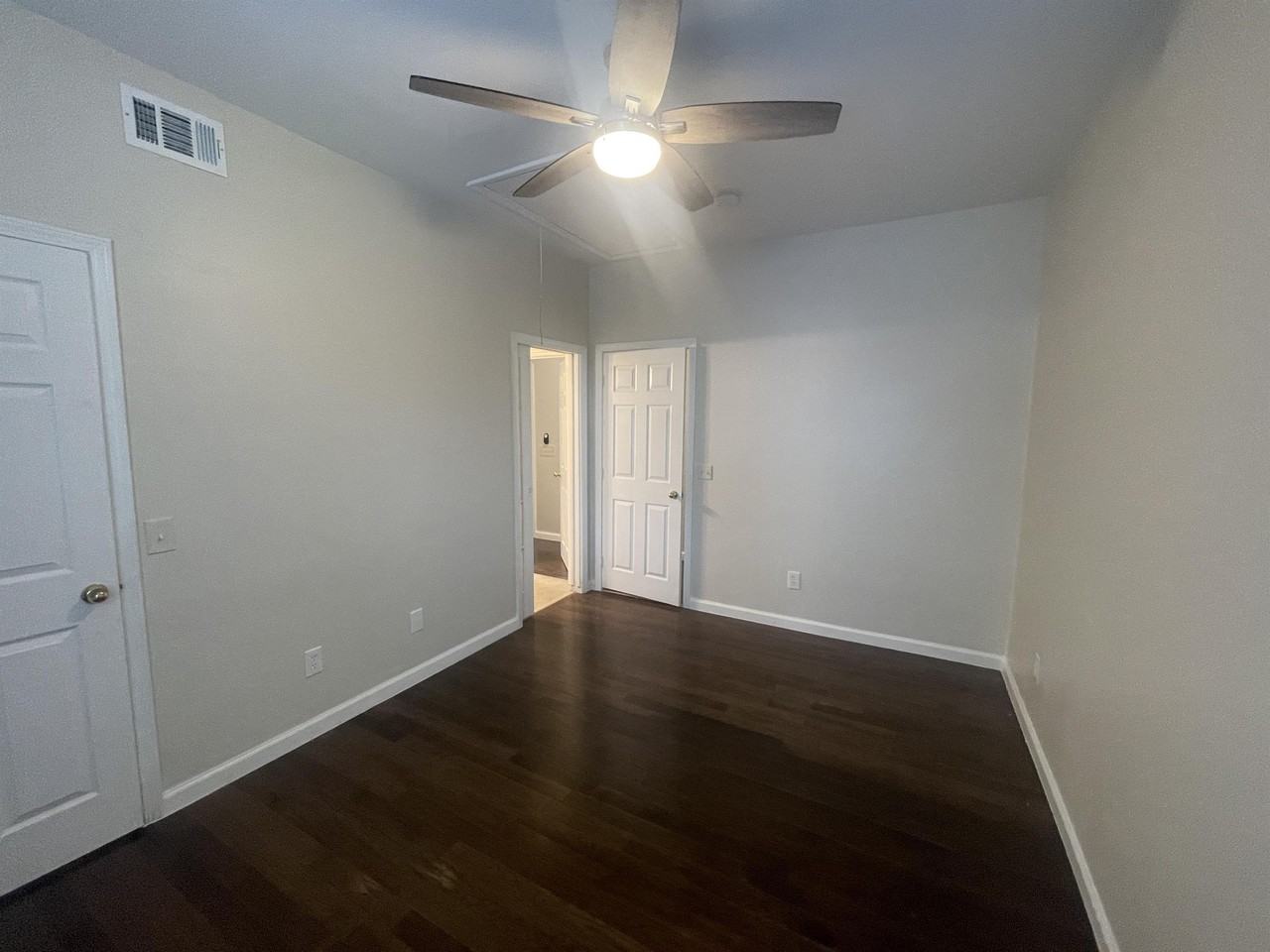 412 E 38 - Photo 3 of 21