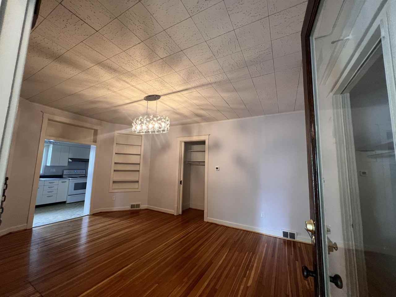 421 Wayne Street - Photo 2 of 11