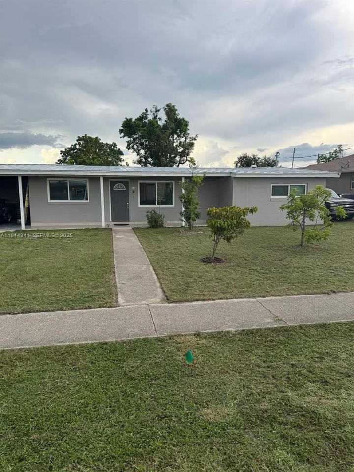 235 Mentel Ter #0 - Photo 2 of 31