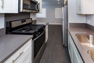 905 Garfield - Photo 1 of 1