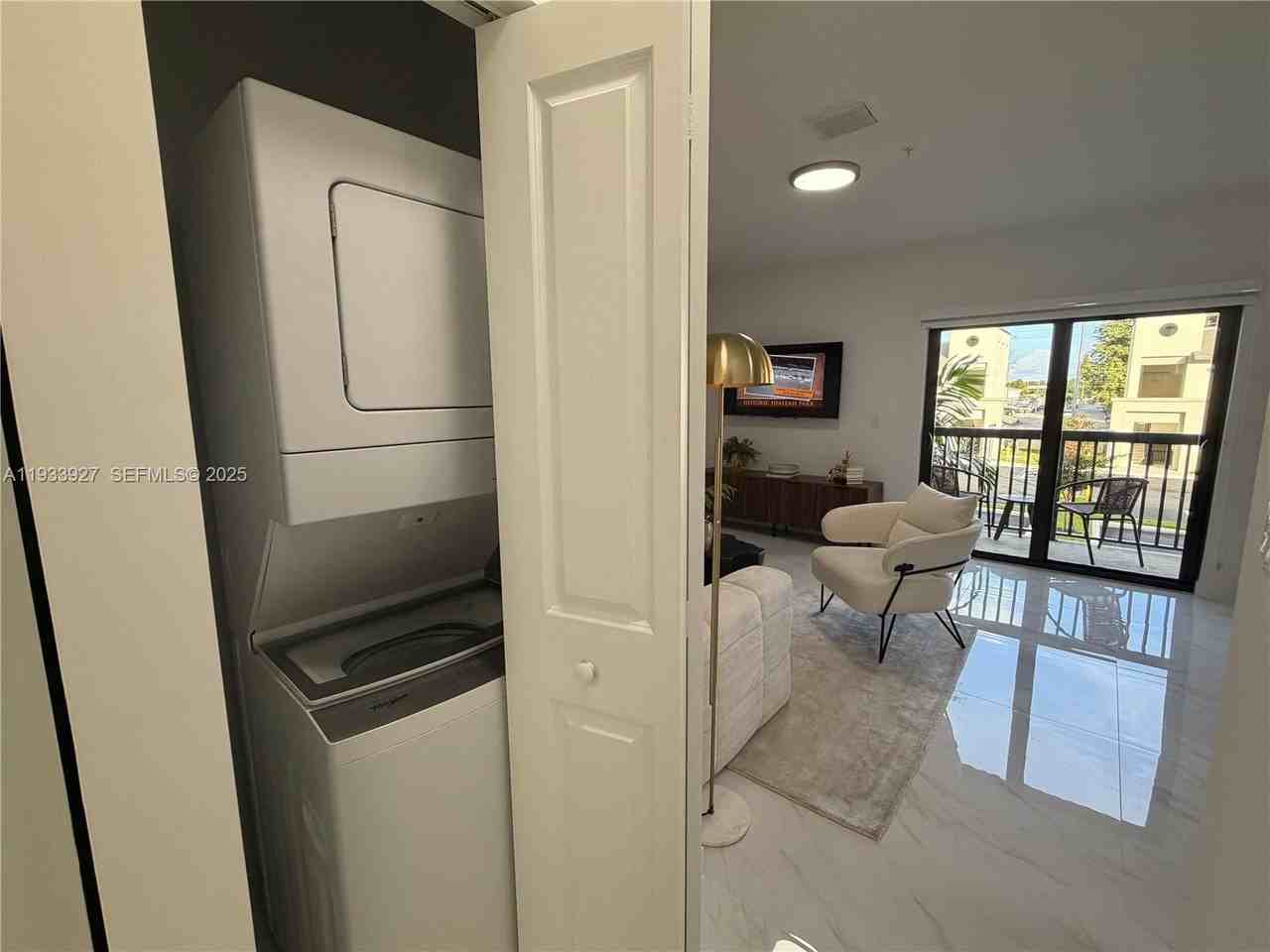 2308 E 4th Ave #206 - Photo 5 of 14