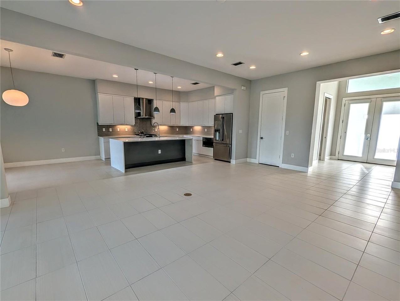 7744 Sandhill Lake Dr - Photo 2 of 35