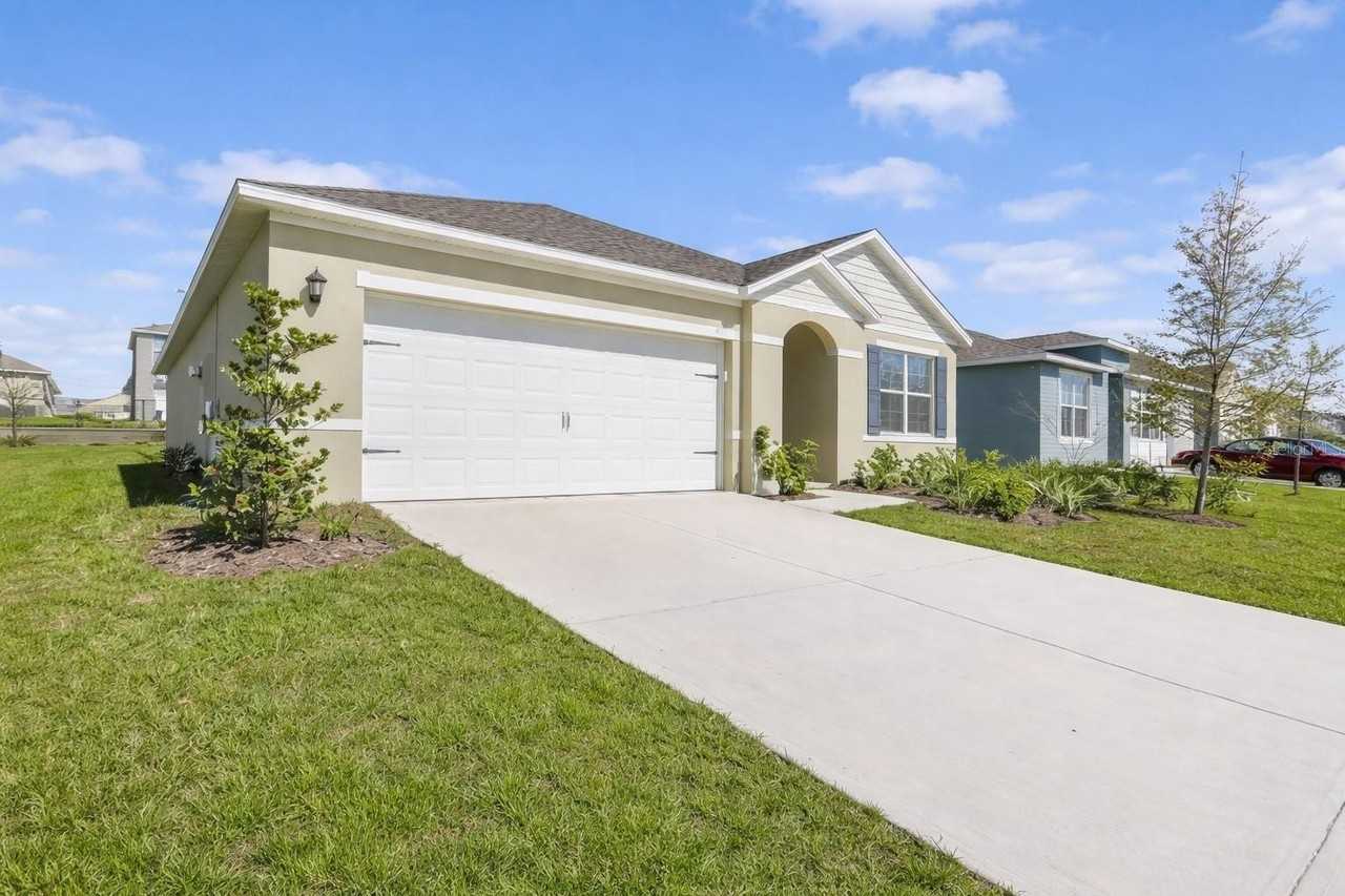 292 Sofia Ln - Photo 2 of 25