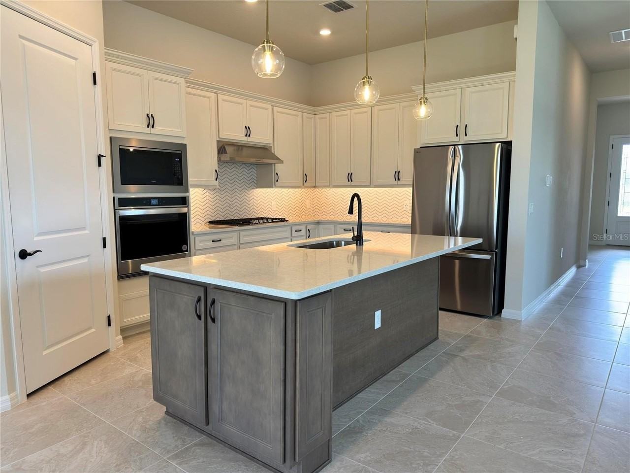 10366 Parkview Reserve Ln - Photo 6 of 16