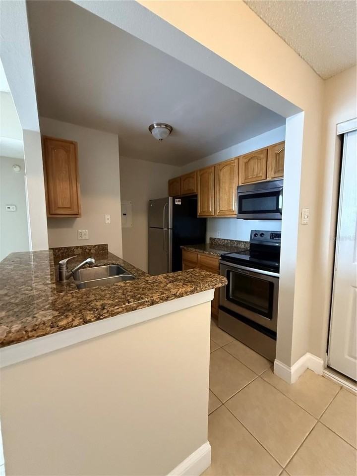 3831 Bowline Cir #204 - Photo 6 of 27