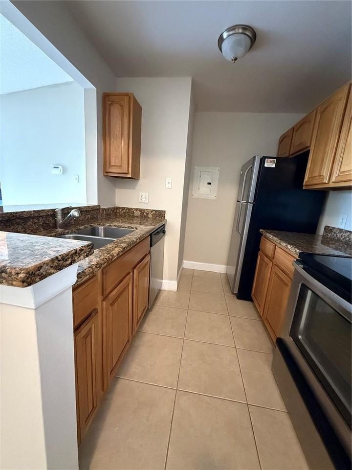 3831 Bowline Cir #204 - Photo 7 of 27