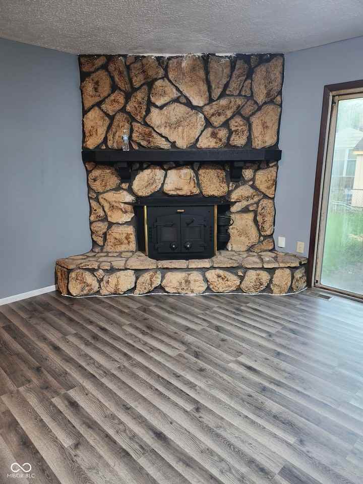 5123 Pappas Dr - Photo 2 of 10