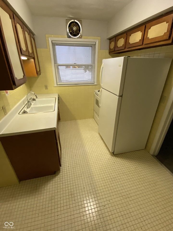 5358 Winthrop Ave - Photo 5 of 15