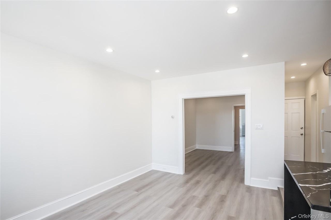 6717 Myrtle Ave Unit 3f #3F - Photo 4 of 20